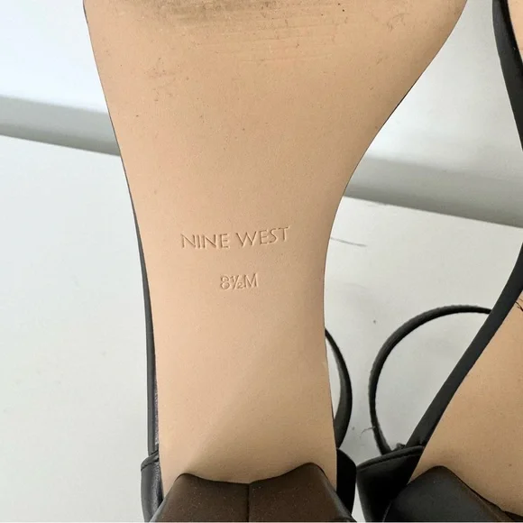 Nine West Sandy Black Ankle Strap Block Heel Sandals Size 8.5 - Picture 9 of 9